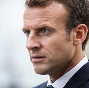 Emmanuel Macron - uno psicopatico in crisi di nervi